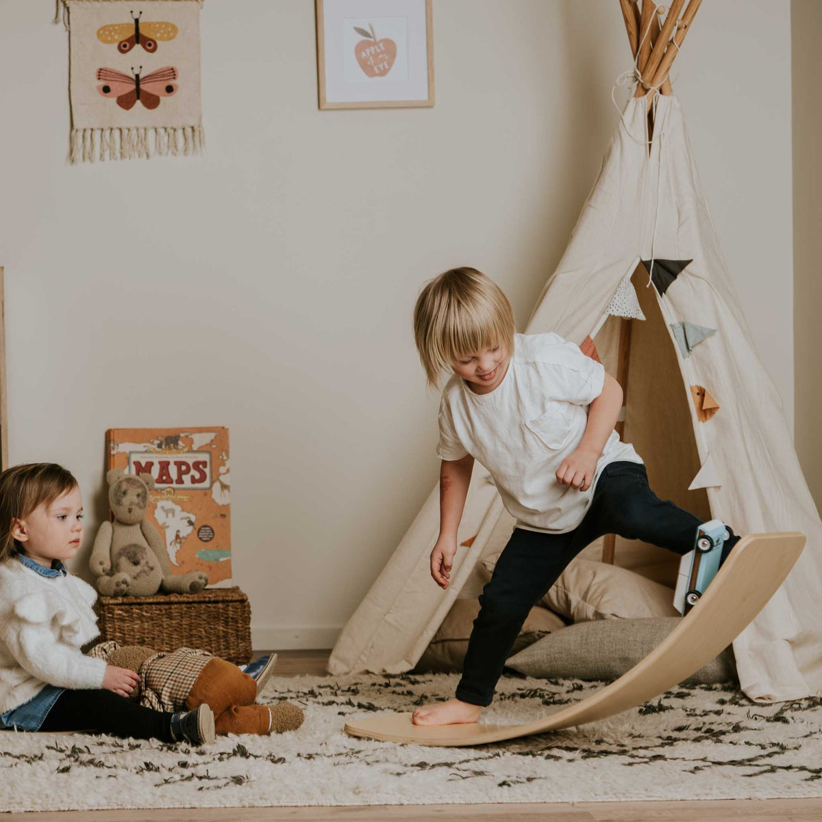 leg&go Balance Board aus Holz zum Spielen und Bewegen